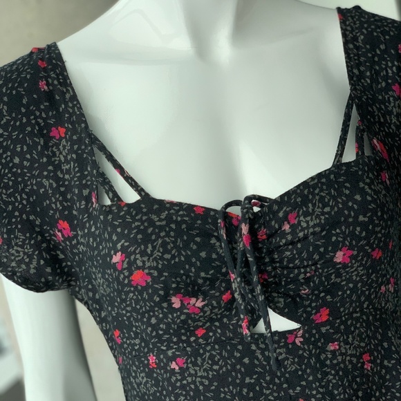 Volcom Black and Floral Sundress - Worn twice - Picture 3 of 14